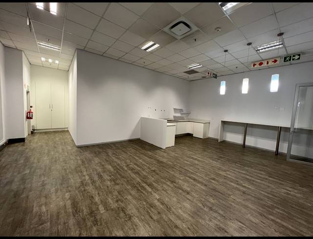 534M² OFFICE TO LET IN ROSEBANK